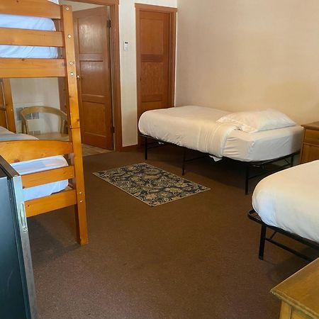 Seven Circles Lodge&Retreat Badger Esterno foto